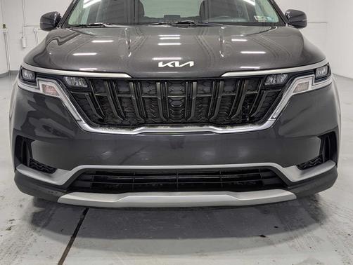 2022 Kia Carnival LXS