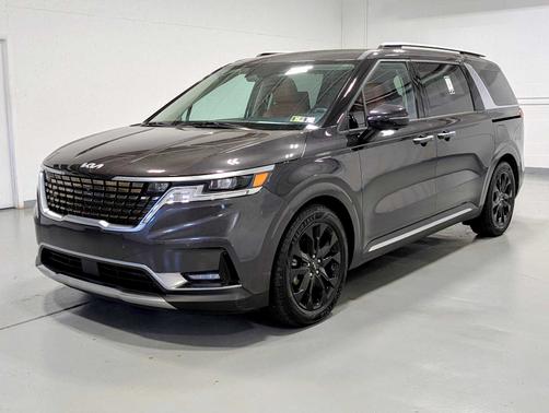 2022 Kia Carnival SX