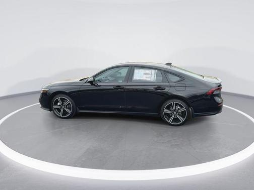 Crystal Black Pearl 2026 Honda Accord Hybrid Sport