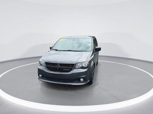 Granite Crystal Clearcoat Metallic 2018 Dodge Grand Caravan SE