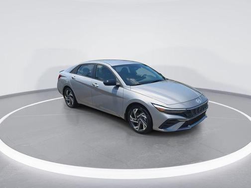 Metal 2025 Hyundai ELANTRA SEL Sport