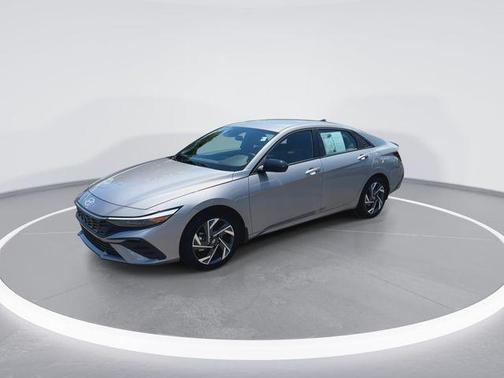 Metal 2025 Hyundai ELANTRA SEL Sport