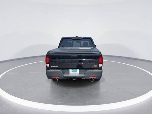 Crystal Black Pearl 2025 Honda Ridgeline TrailSport