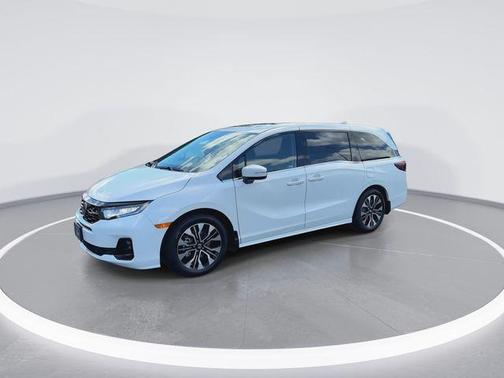 Platinum White Pearl 2026 Honda Odyssey Elite
