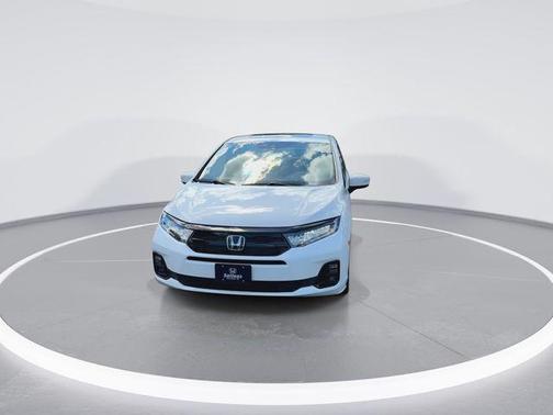 Platinum White Pearl 2026 Honda Odyssey Elite