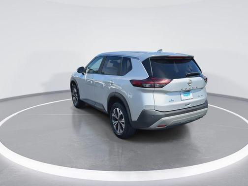 Brilliant Silver Metallic 2023 Nissan Rogue SV