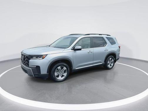 Solar Silver Metallic 2026 Honda Pilot EX-L