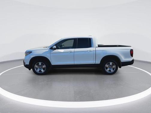 Platinum White Pearl 2026 Honda Ridgeline RTL
