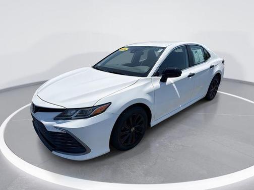 Wind Chill Pearl 2024 Toyota Camry LE