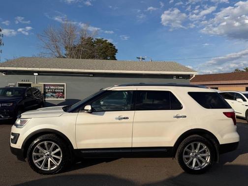 White Platinum Metallic Tri-Coat 2016 Ford Explorer Limited