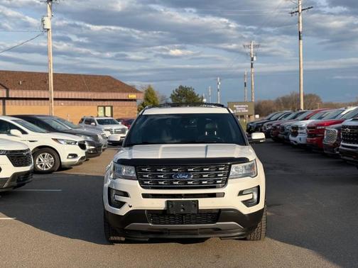 White Platinum Metallic Tri-Coat 2016 Ford Explorer Limited