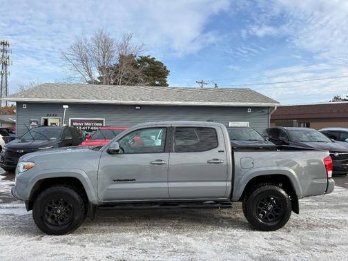Cement 2021 Toyota Tacoma SR5