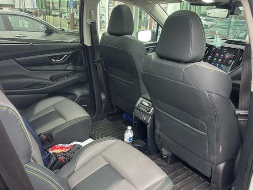 Crystal White Pearl 2023 Subaru Ascent Onyx Edition Limited 7-Passenger