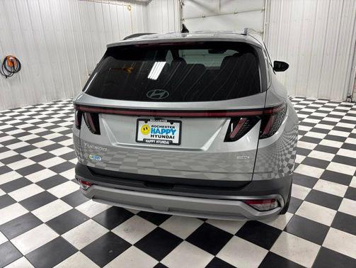 Shimmering Silver 2026 Hyundai TUCSON SEL Premium
