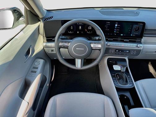 Atlas White 2027 Hyundai KONA SEL Sport