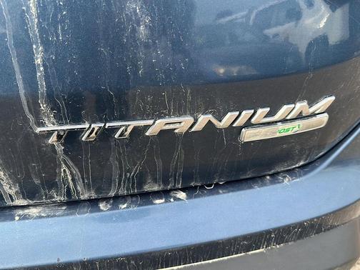 Blue Metallic 2019 Ford Edge Titanium
