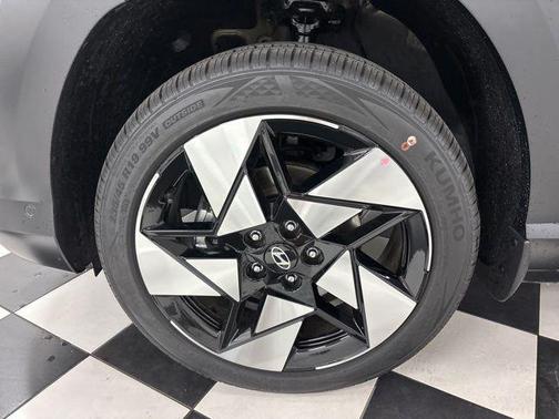 Abyss Black Pearl 2026 Hyundai KONA Limited