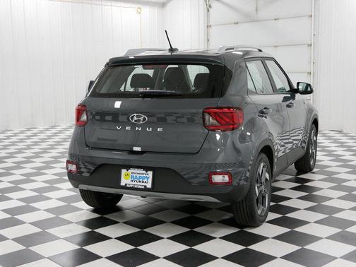 Ecotronic Gray 2025 Hyundai VENUE SEL