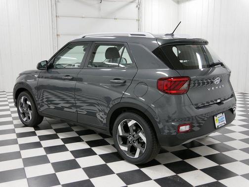 Ecotronic Gray 2025 Hyundai VENUE SEL