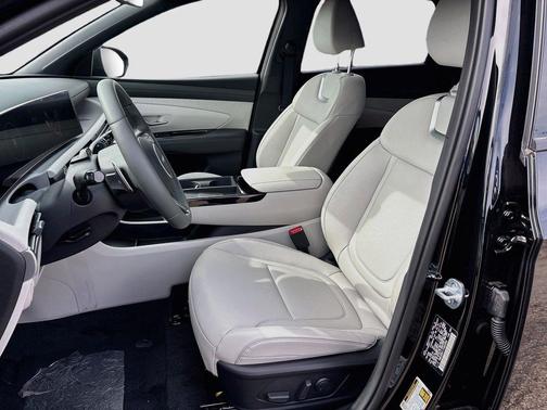 Ash Black 2026 Hyundai TUCSON Hybrid Limited
