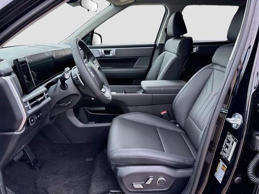 Phantom Black 2027 Hyundai SANTA FE SEL 2.4