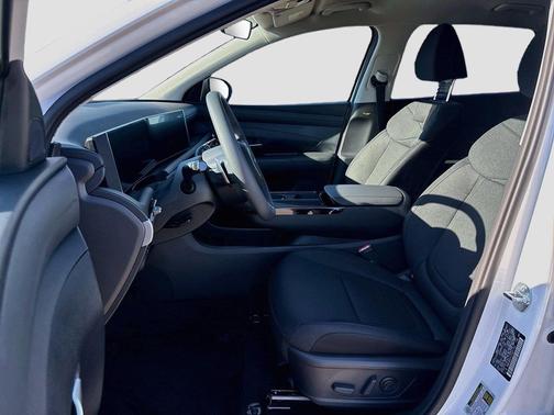 Creamy White Pearl 2026 Hyundai TUCSON Hybrid SEL