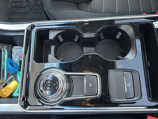 Magnetic Metallic 2019 Ford Edge SEL