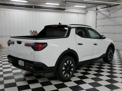 Atlas White 2026 Hyundai SANTA CRUZ SEL
