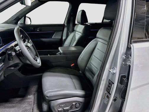 Shimmering Silver 2027 Hyundai SANTA FE HEV Calligraphy