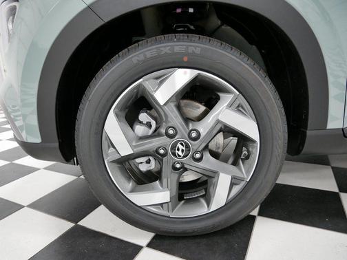 Mirage Green 2025 Hyundai VENUE SEL