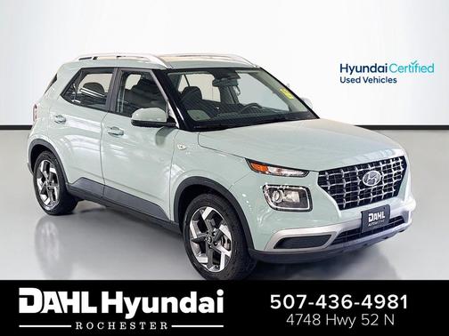 Mirage Green 2025 Hyundai VENUE SEL