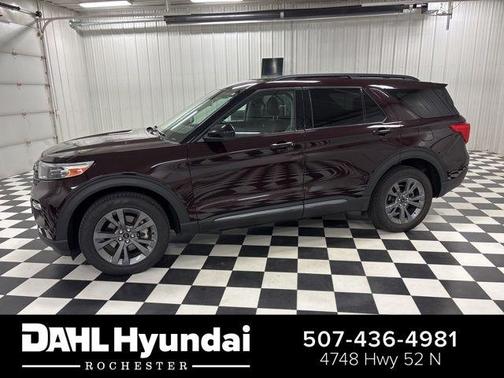 Jewel Red Metallic Tinted Clearcoat 2023 Ford Explorer XLT