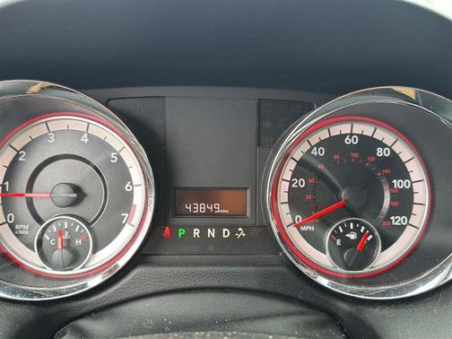 Octane Red Pearlcoat 2019 Dodge Grand Caravan SE