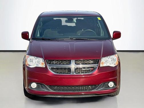 Octane Red Pearlcoat 2019 Dodge Grand Caravan SE