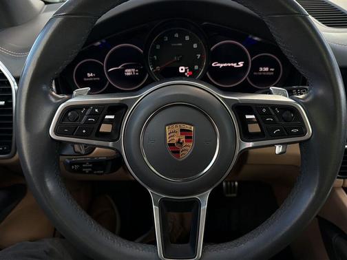 Dolomite Silver Metallic 2020 Porsche Cayenne S