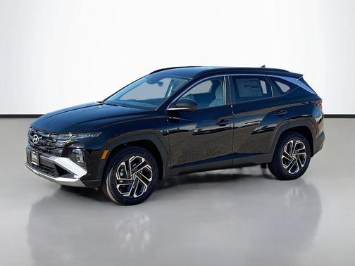 Phantom Black 2026 Hyundai TUCSON SEL Plus