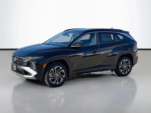 Phantom Black 2026 Hyundai TUCSON SEL Plus
