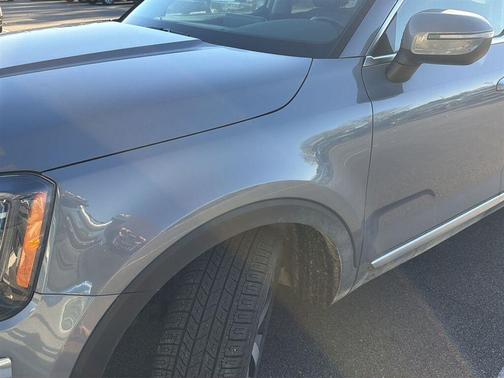 Everlasting Silver 2022 Kia Telluride S