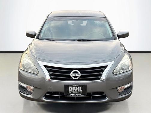 Gun Metallic 2015 Nissan Altima 2.5 S