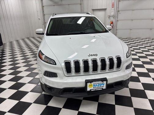 Bright White Clearcoat 2015 Jeep Cherokee Latitude