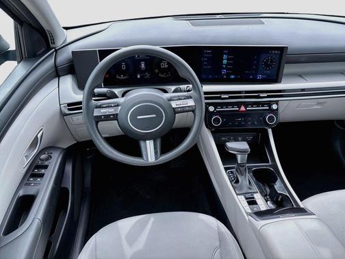 Hampton Gray 2026 Hyundai TUCSON SEL