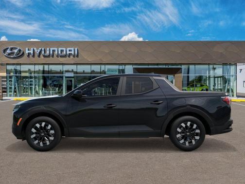 Phantom Black 2027 Hyundai SANTA CRUZ SE