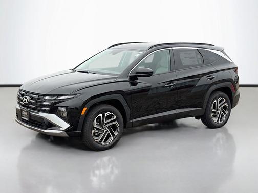 Phantom Black 2026 Hyundai TUCSON SEL Plus