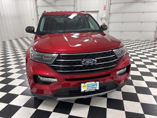 Rapid Red Metallic Tinted Clearcoat 2020 Ford Explorer XLT