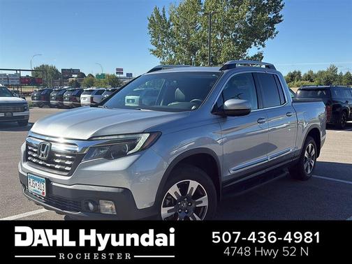 Lunar Silver Metallic 2019 Honda Ridgeline RTL