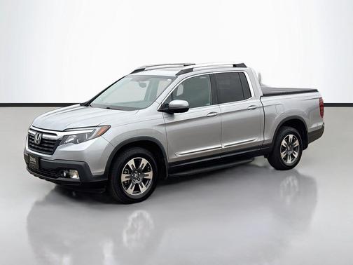 Lunar Silver Metallic 2019 Honda Ridgeline RTL
