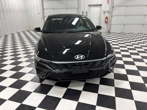 Abyss Black 2026 Hyundai ELANTRA Sport
