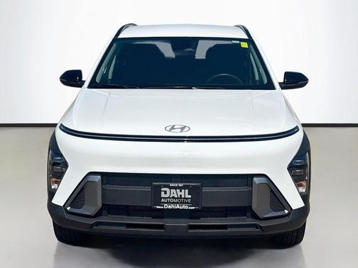 Atlas White 2026 Hyundai KONA SEL Sport