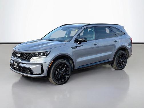 Everlasting Silver 2023 Kia Sorento SX