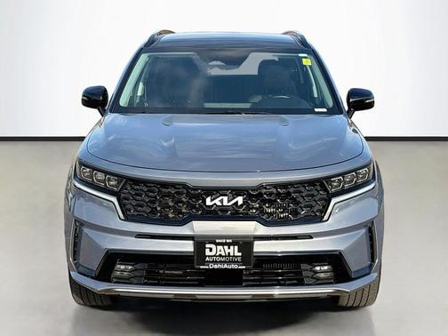 Everlasting Silver 2023 Kia Sorento SX